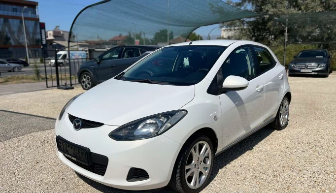 Mazda 2   - 2009
