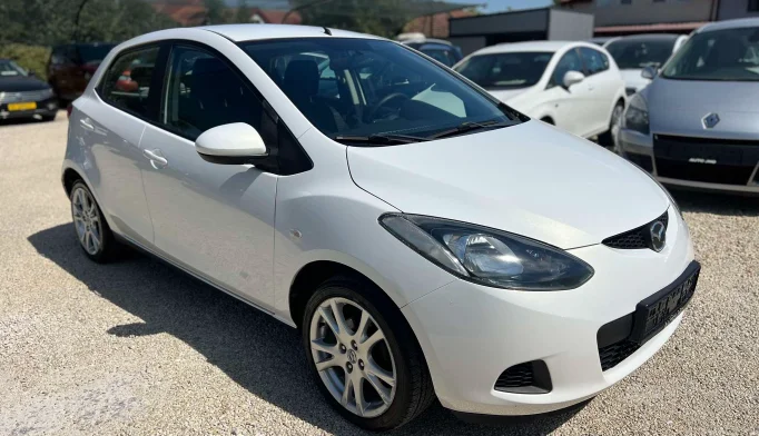 Mazda 2  - 2009