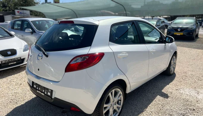 Mazda 2  - 2009