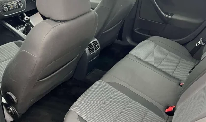 Volkswagen Jetta  - 2010