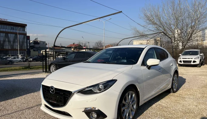 Mazda 3  - 2014