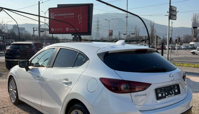 Mazda 3  - 2014