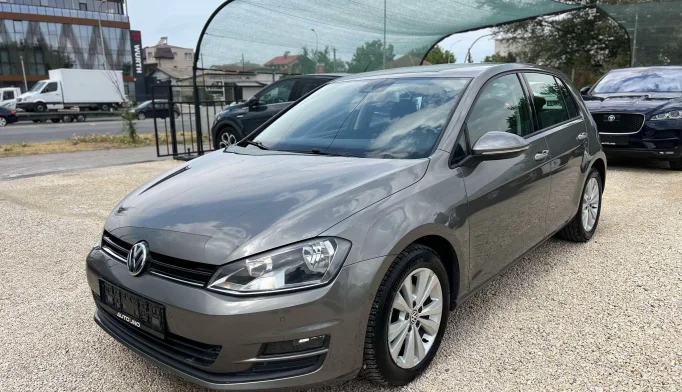 Volkswagen Golf  - 2013