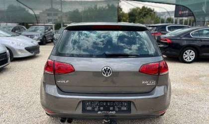 Volkswagen Golf  - 2013