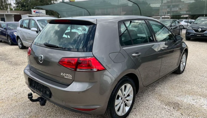 Volkswagen Golf  - 2013