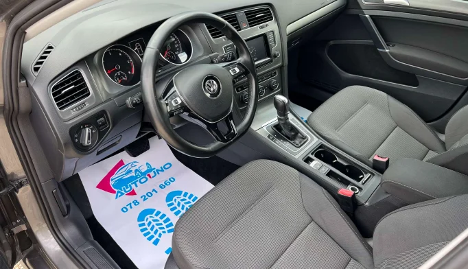 Volkswagen Golf  - 2013
