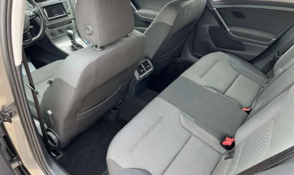 Volkswagen Golf  - 2013