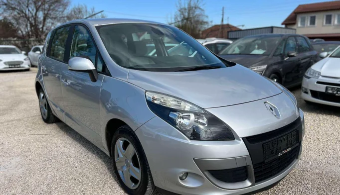 Renault Scenic  - 2011