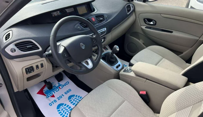 Renault Scenic  - 2011