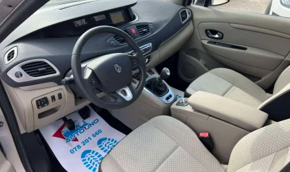 Renault Scenic  - 2011