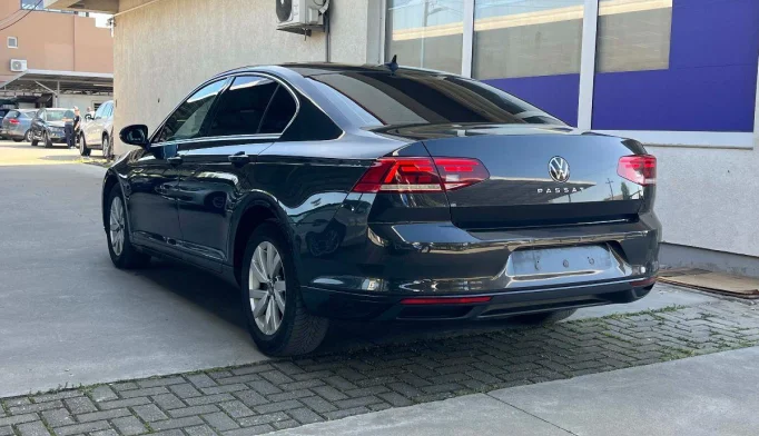 Volkswagen Passat  - 2021