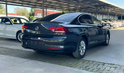 Volkswagen Passat  - 2021
