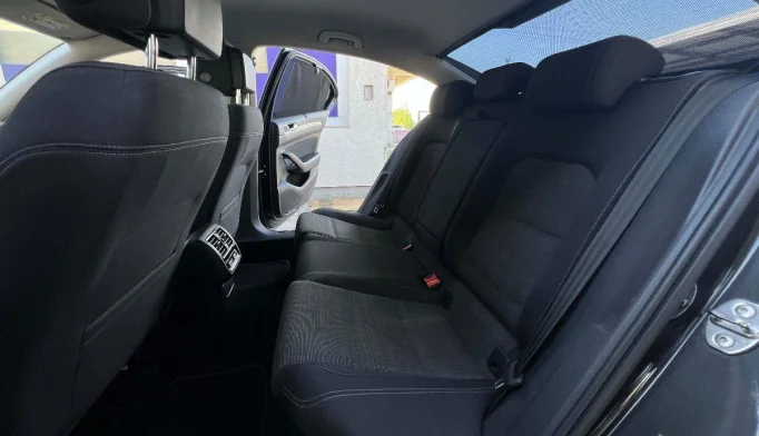 Volkswagen Passat  - 2021