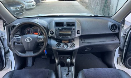 Toyota RAV4  - 2010