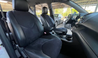 Toyota RAV4  - 2010