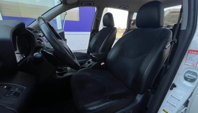 Toyota RAV4  - 2010