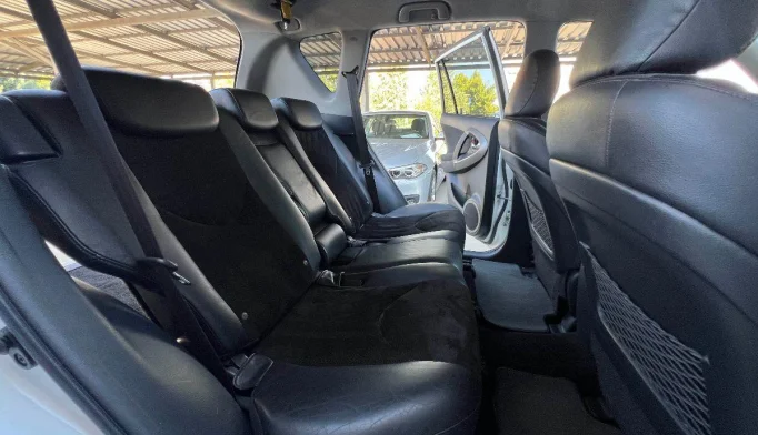 Toyota RAV4  - 2010