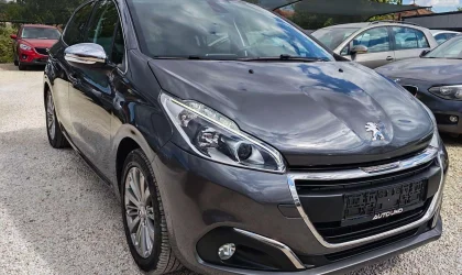 Peugeot 208  - 2019