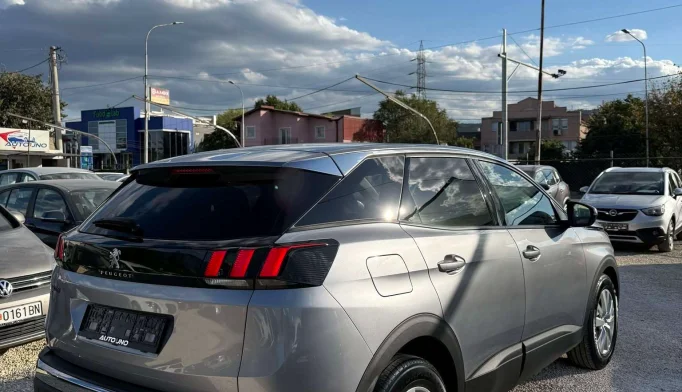 Peugeot 3008  - 2020