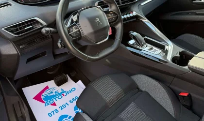 Peugeot 3008  - 2020