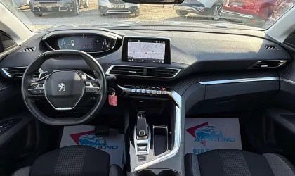 Peugeot 3008  - 2020