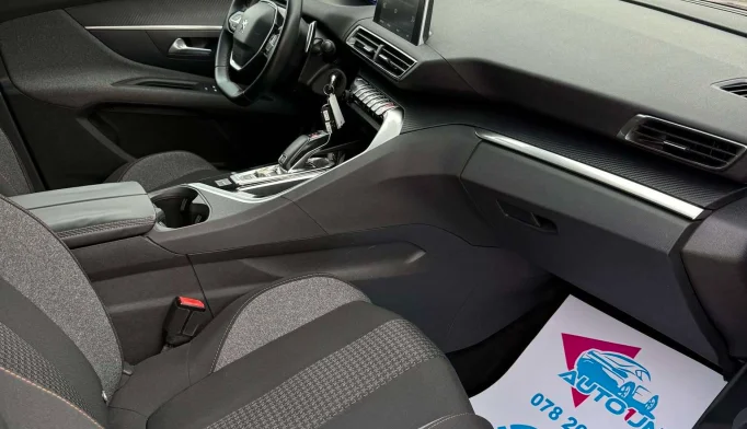 Peugeot 3008  - 2017