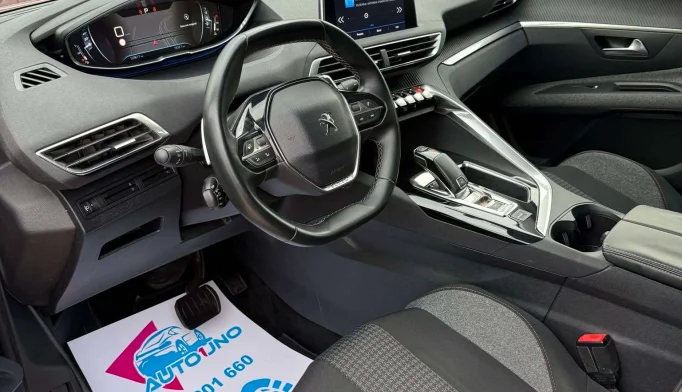 Peugeot 3008  - 2017