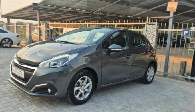 Peugeot 208  - 2016