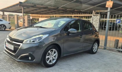 Peugeot 208  - 2016