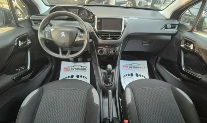 Peugeot 208  - 2016