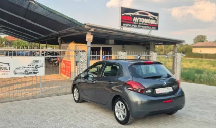 Peugeot 208  - 2016