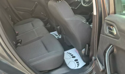 Peugeot 208  - 2016