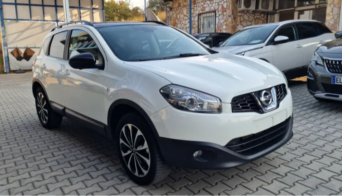 Nissan Qashqai   - 2013