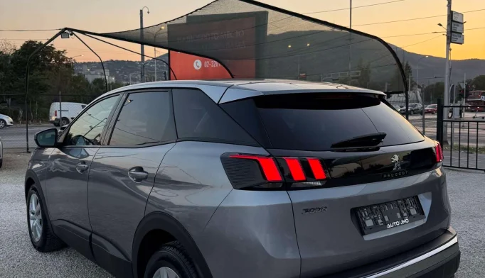 Peugeot 3008  - 2019