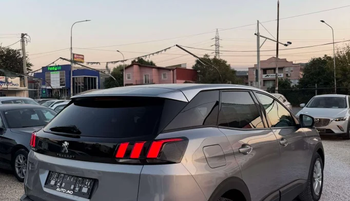 Peugeot 3008  - 2019