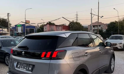 Peugeot 3008  - 2019