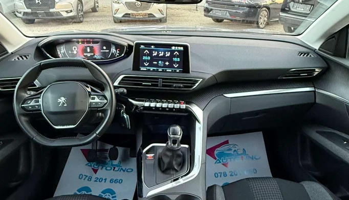 Peugeot 3008  - 2019