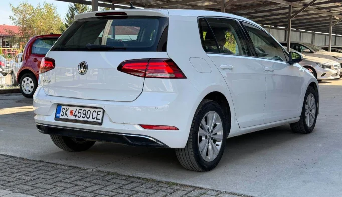 Volkswagen Golf  - 2018