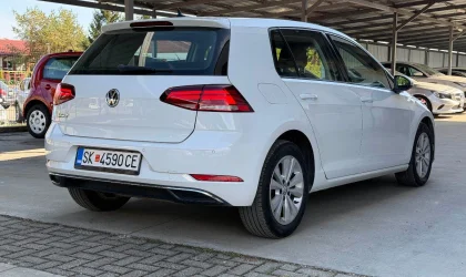 Volkswagen Golf  - 2018