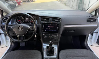 Volkswagen Golf  - 2018