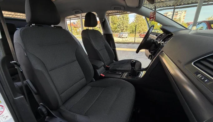 Volkswagen Golf  - 2018