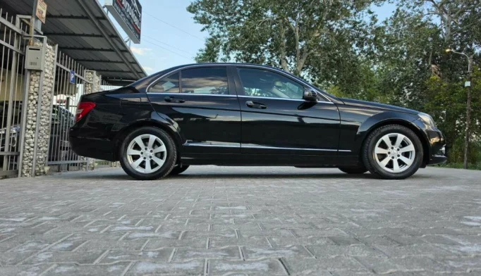 Mercedes-Benz C-Class  - 2012