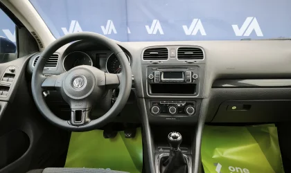 Volkswagen Golf  - 2011