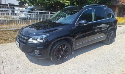 Volkswagen Tiguan  - 2012
