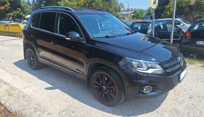 Volkswagen Tiguan  - 2012