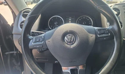 Volkswagen Tiguan  - 2012