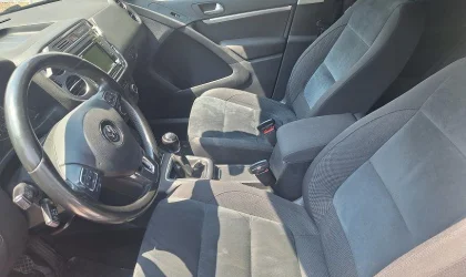 Volkswagen Tiguan  - 2012
