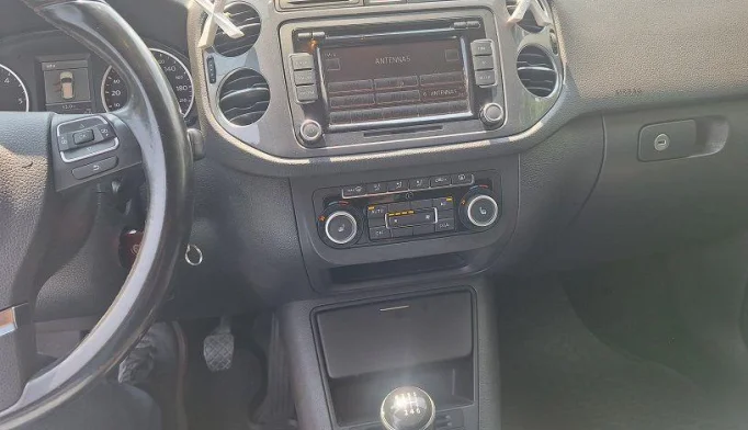 Volkswagen Tiguan  - 2012