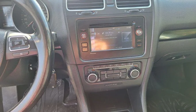 Volkswagen Golf  - 2009