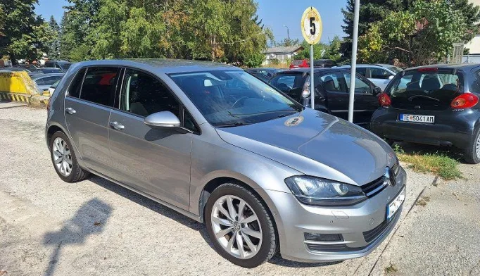 Volkswagen Golf  - 2012